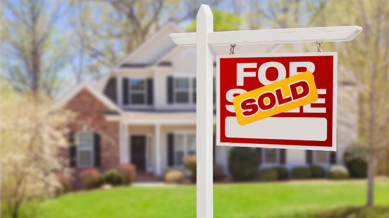 How to Attract Summer Buyers with the Right Staging Touches | Hamner Real Estate